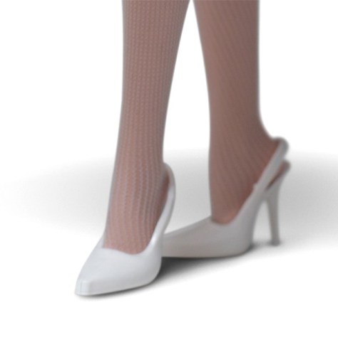 Elizabeth Taylor White Diamonds Doll