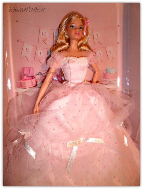Birthday Wishes Barbie Doll vía  RebecaNavRed/Flickr