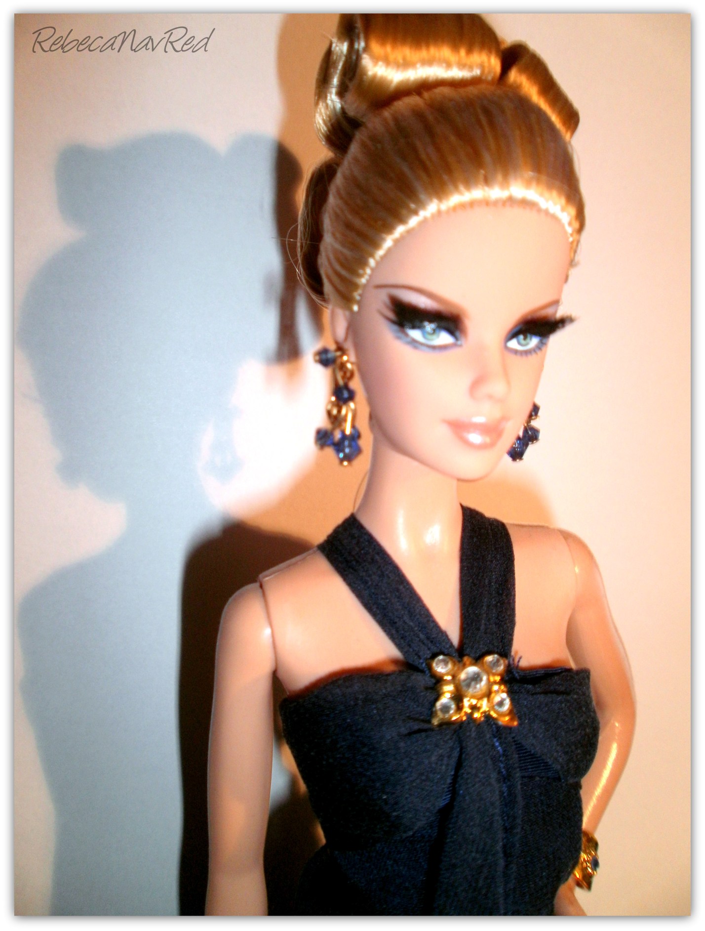Barbie E! Live Red Carpet Doll – Wearing Badgley Mischka Gown, Midnight Blue Lace Dress With Gold Jewelry, Collector Edition 6 thumbnail image