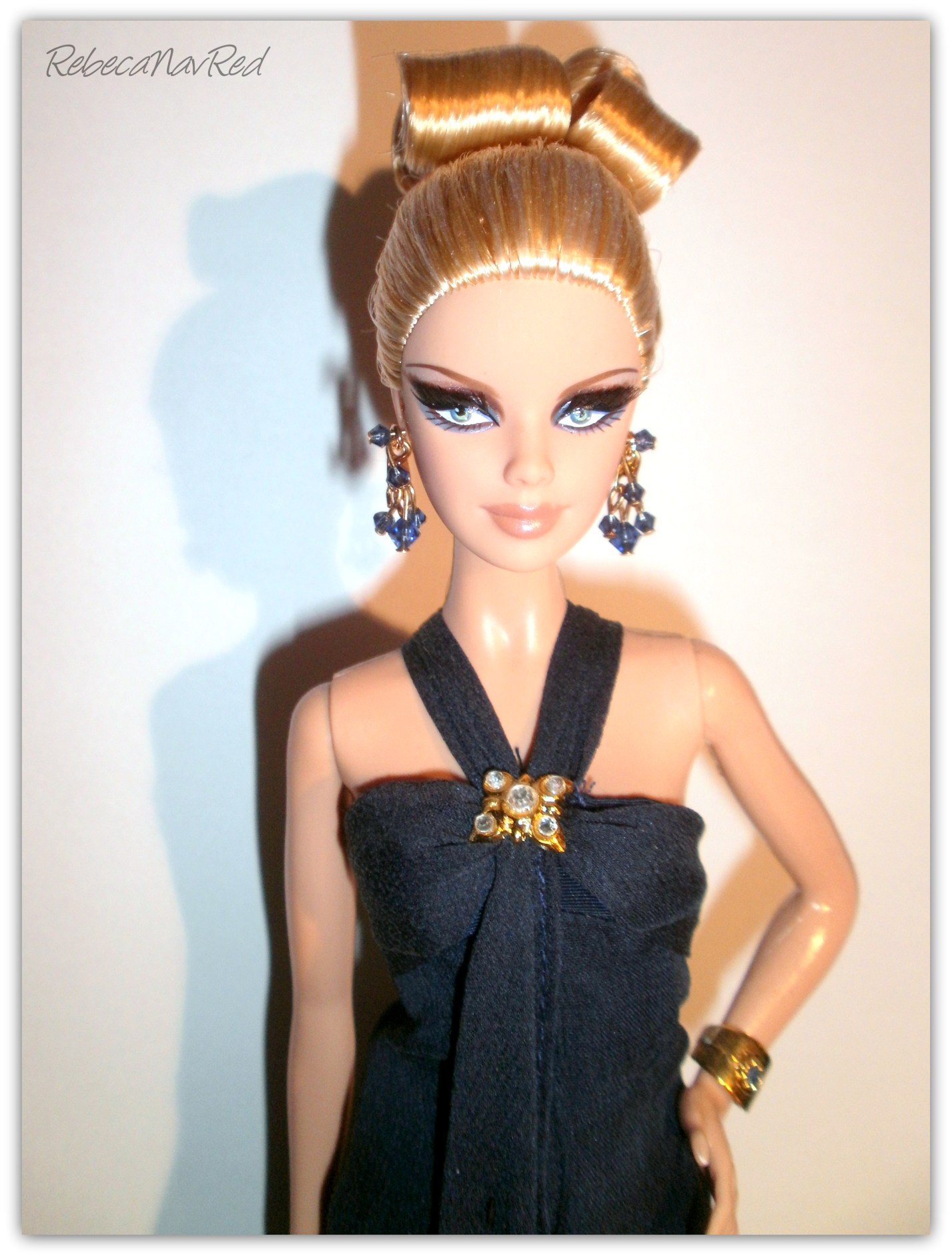 Barbie E! Live Red Carpet Doll – Wearing Badgley Mischka Gown, Midnight Blue Lace Dress With Gold Jewelry, Collector Edition 8 thumbnail image