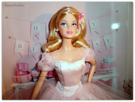 Birthday Wishes Barbie Doll vía  RebecaNavRed/Flickr