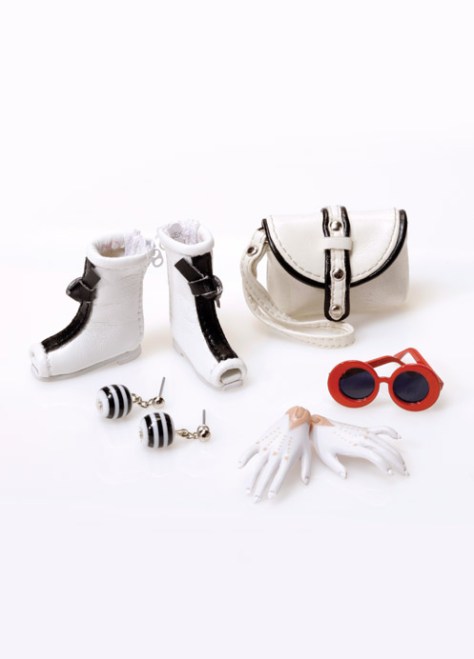 She's Not There Poppy Parker