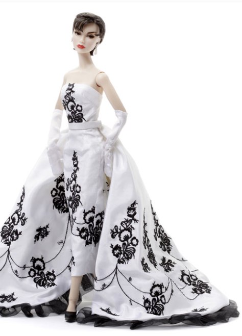 Isn’t it Romantic? Poppy Parker as Sabrina