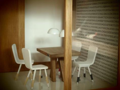 388068_285530141468815_90995975_n