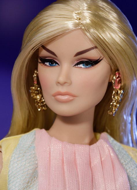 12VeroniqueHauteSocieteFace