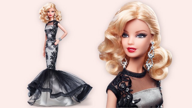 Classic Evening Gown Barbie Doll, lo nuevo de la Black And White Collection