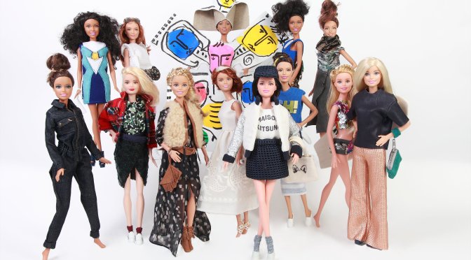13 diseñadores famosos visten a las Barbie Fashionistas