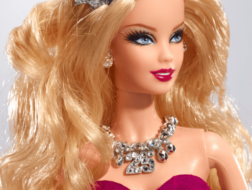 La Navidad a través de 10 OOAK de Barbie y amigos