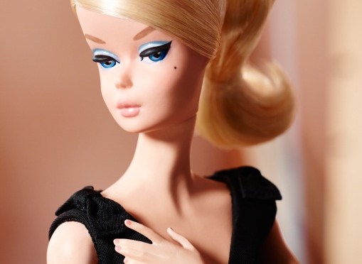 Classic Black Dress Barbie Doll, las silkstone se reinventan