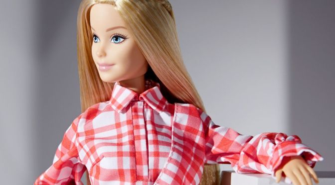 Barbie vestida por 6 grandes diseñadores