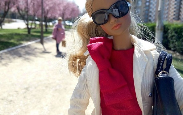 El primer paseo de Élaine, una chica IT