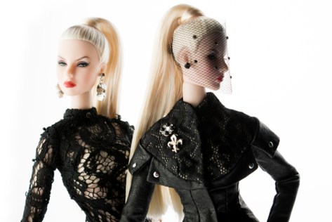 Sister Moguls Agnes Von Weiss and Giselle Diefendorf Duo-Doll Gift Set