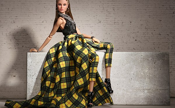 Defiant Rayna Doll, creación ganadora de Jason Kramer