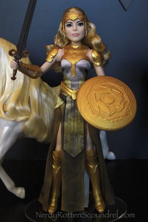 Wonder-Woman-Movie-Hippolyta-Mattel-Figurine-Toy-Fair-2017-683x1024