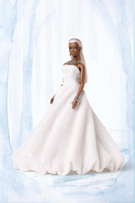 Frosted Glamour Adele Makeda