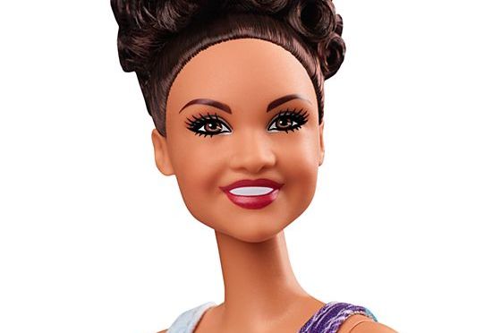 Laurie Hernandez se une a las Barbie Shero
