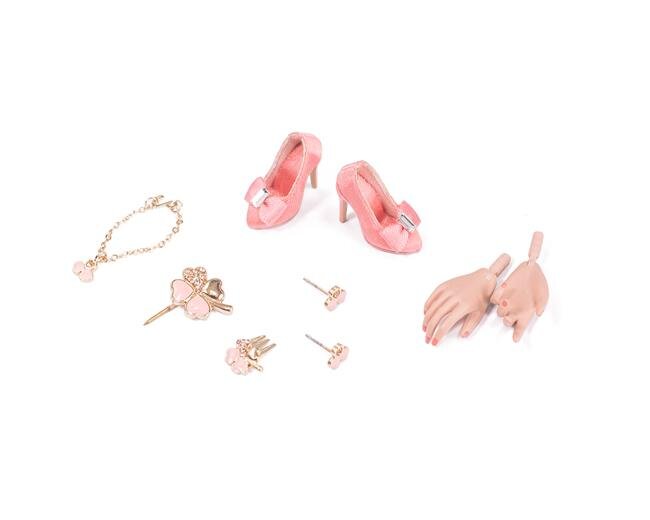 lady_luck_poppy_parker_doll_ifdc_2020_lowres_77183_accessories