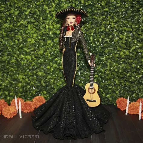 mariachi barbie Vicfell e IDOLL